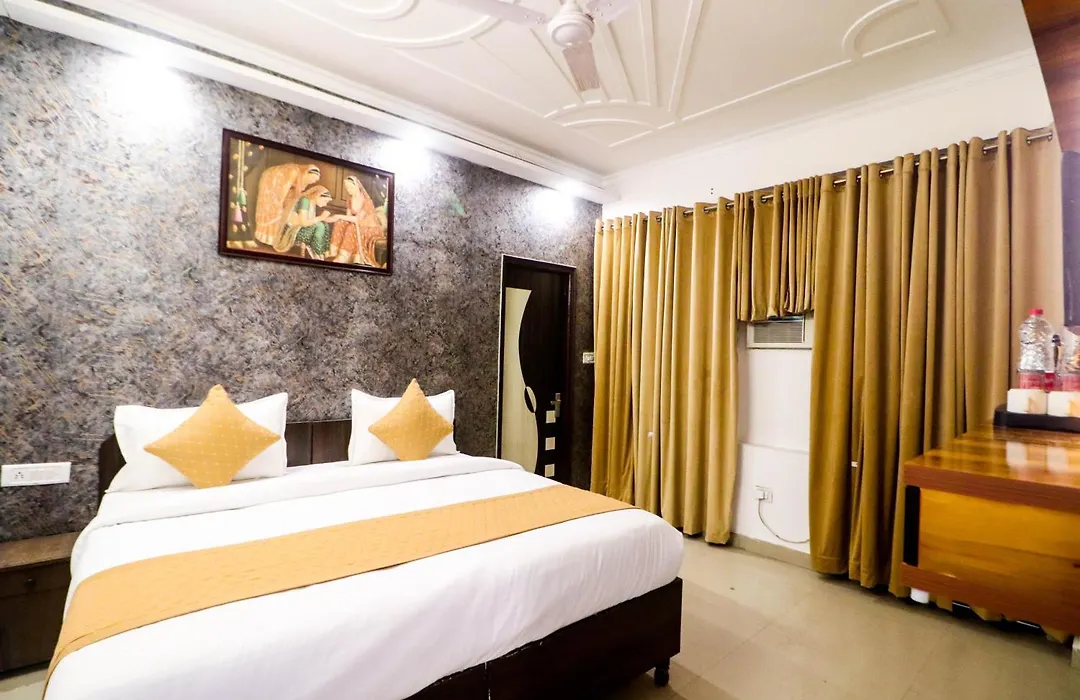 Hotel Stay Villa Near Delhi Airport-1